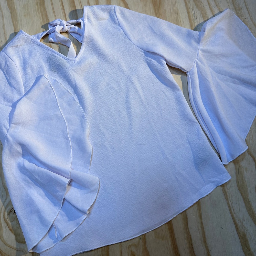 Amy Byer Girls White Bell Sleeve Tie Back V-Neck Blouse Size L 14